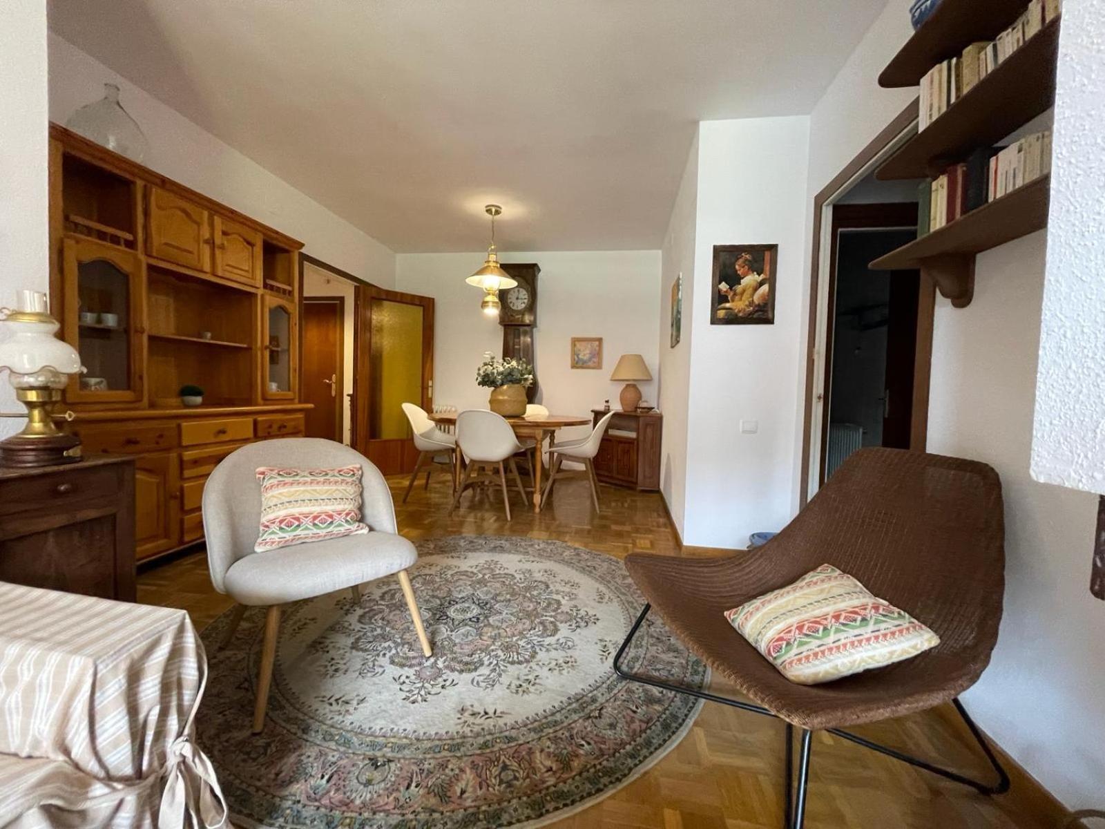 Apartamento Capelot Jaca Exterior photo